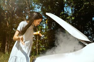 Asap pada Mesin Mobil
