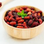 Buah Murbei yang Manis serta Kaya Khasiat buat Kesehatan Satu hari Hari