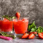 Jus Stroberi Fresh yang Manis Asamnya Buat Ketagihan