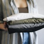 Tips Melipat Baju agar Rapi, Hemat Tempat, dan Mudah Dicari